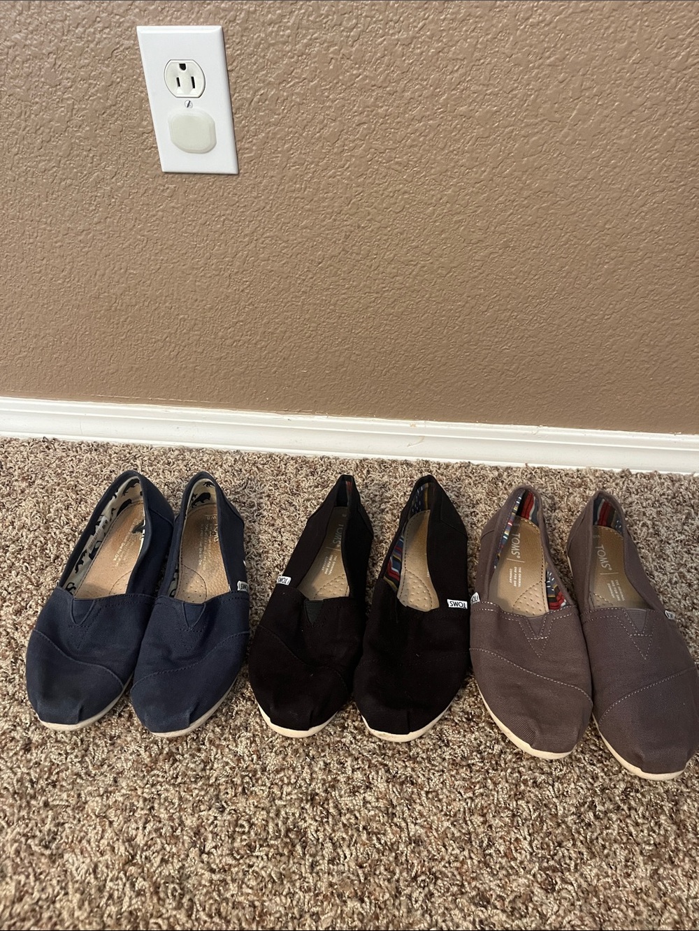 Toms Canvas Slip-On Shoes  3 Pairs in Black Navy Blue and Light Brown